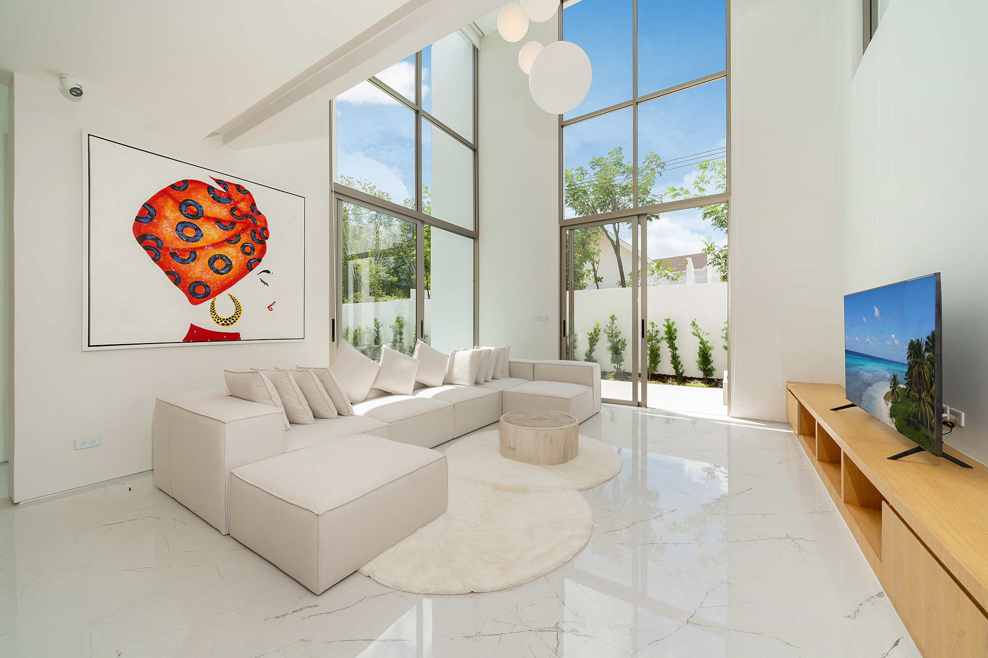 Luxpride villa V6