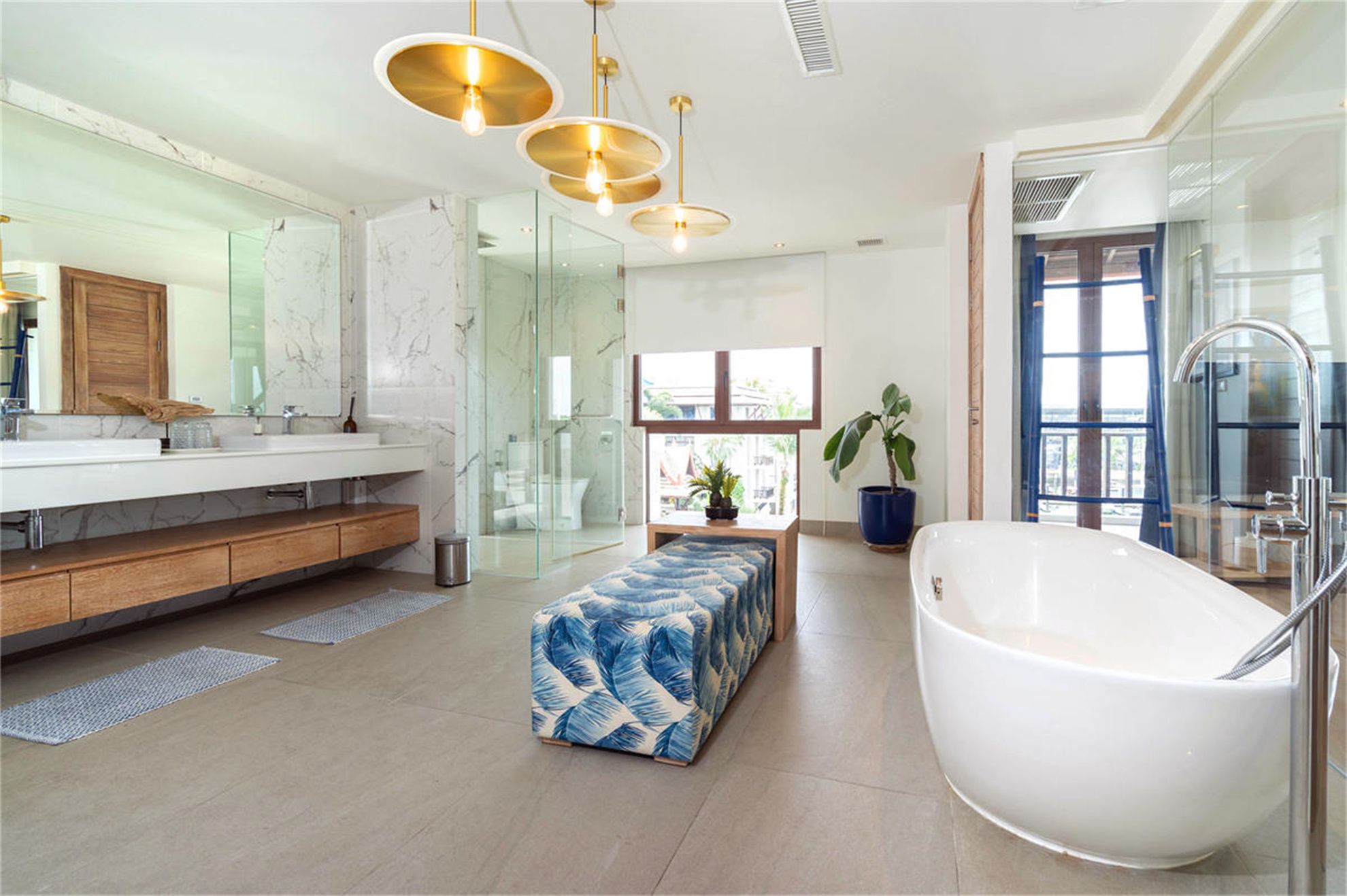 Penthouse Skyline