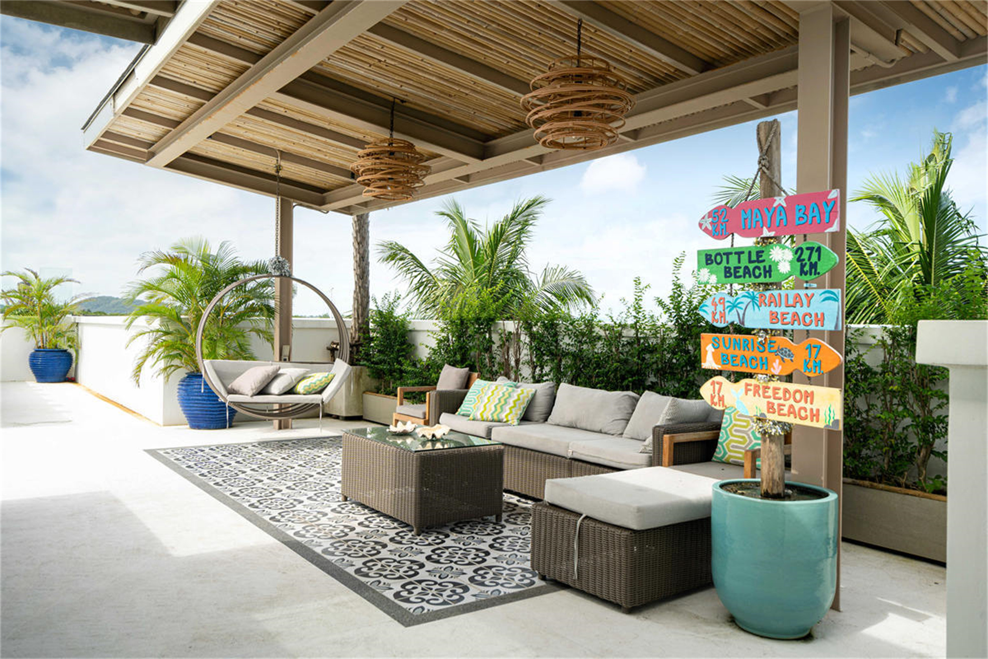 Penthouse Skyline