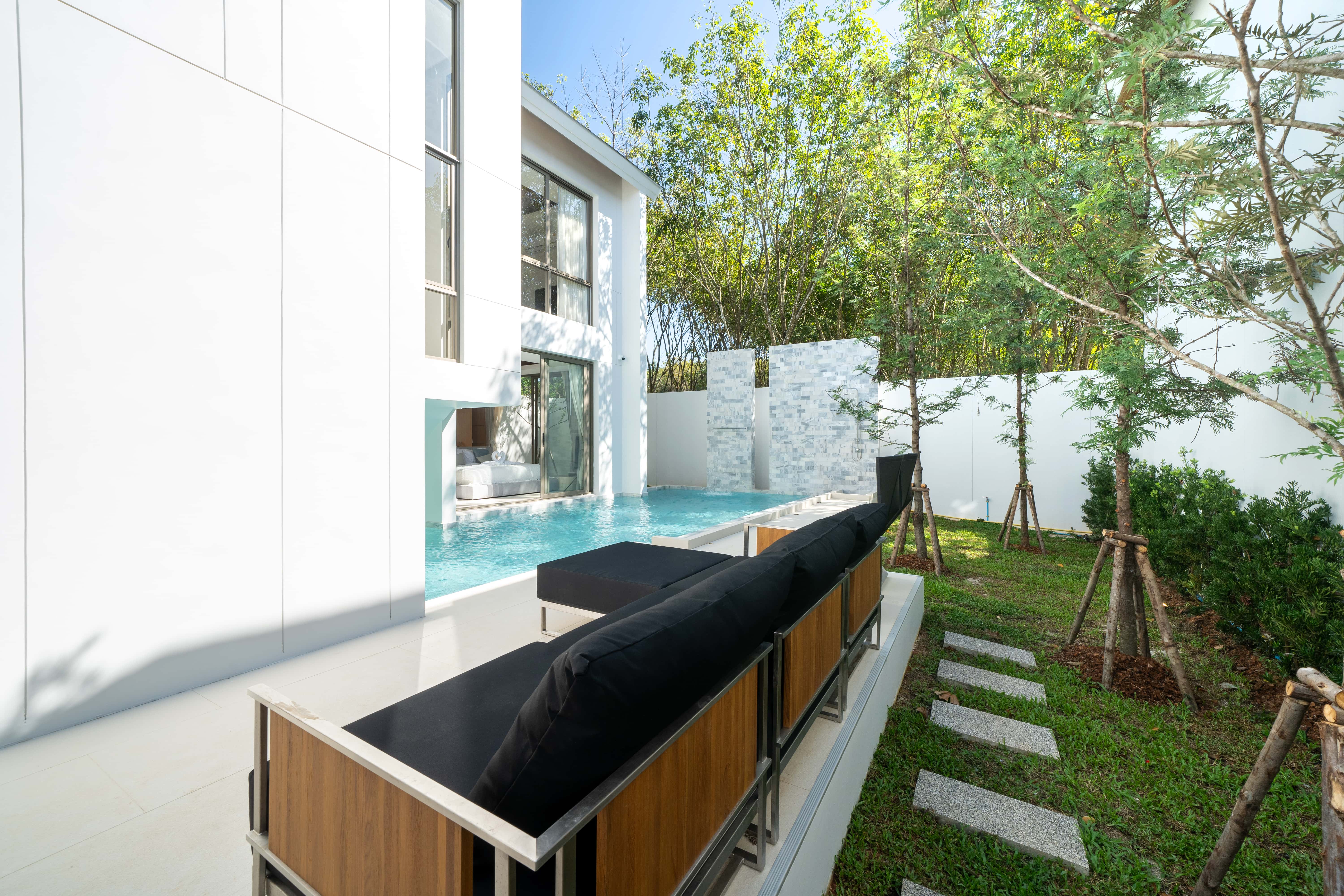 Luxpride Villa L20