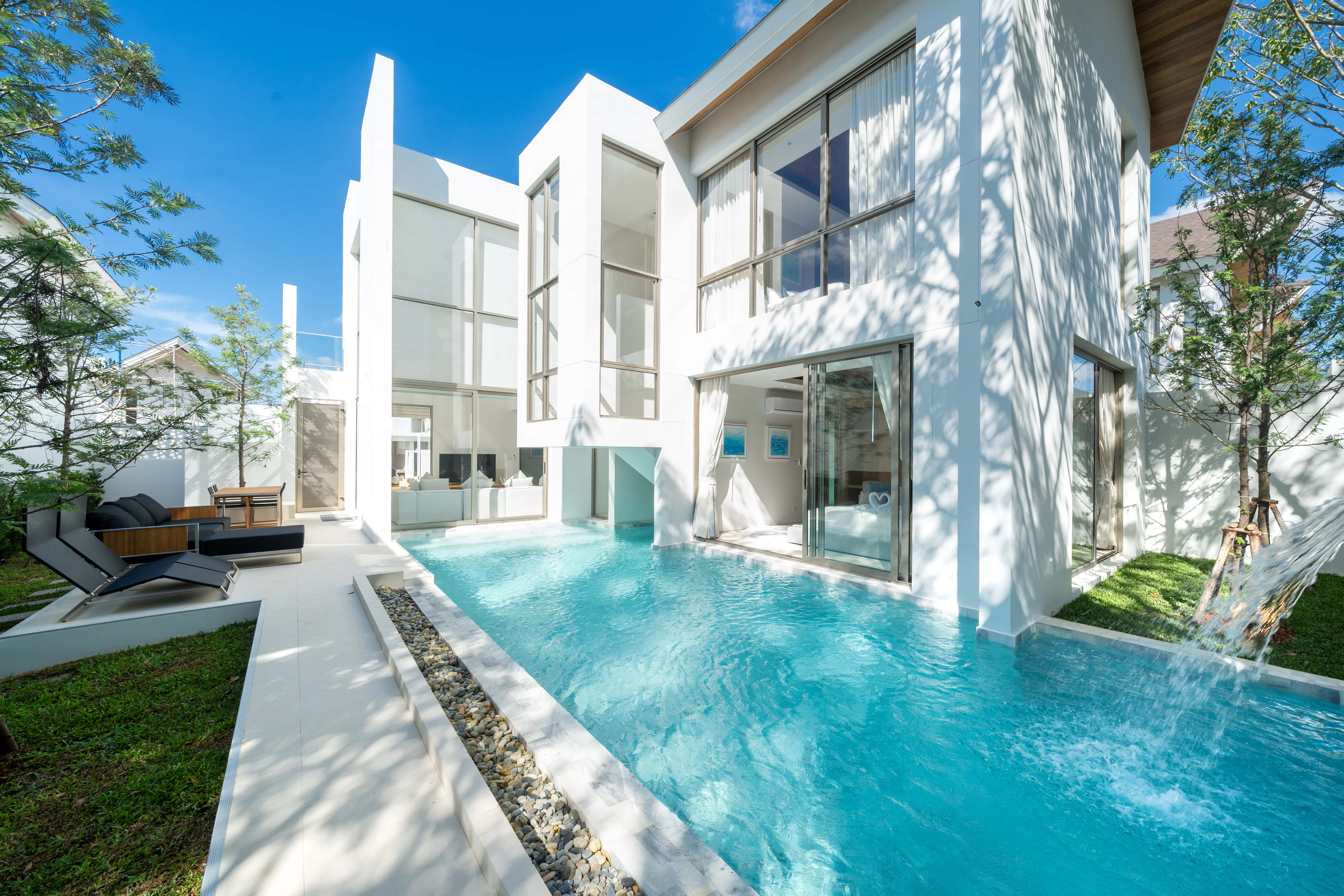 Luxpride Villa L12