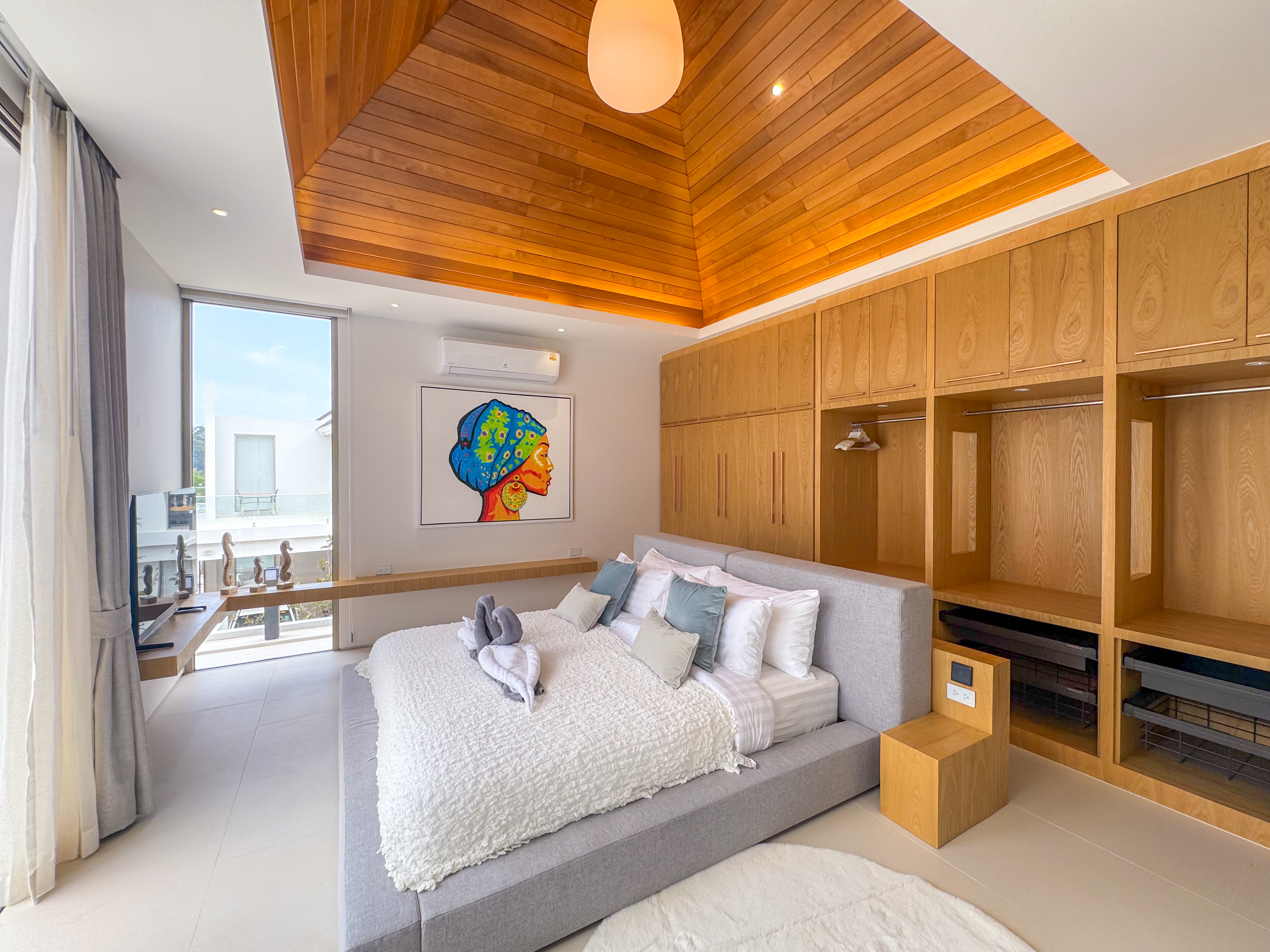 Luxpride Villa L10