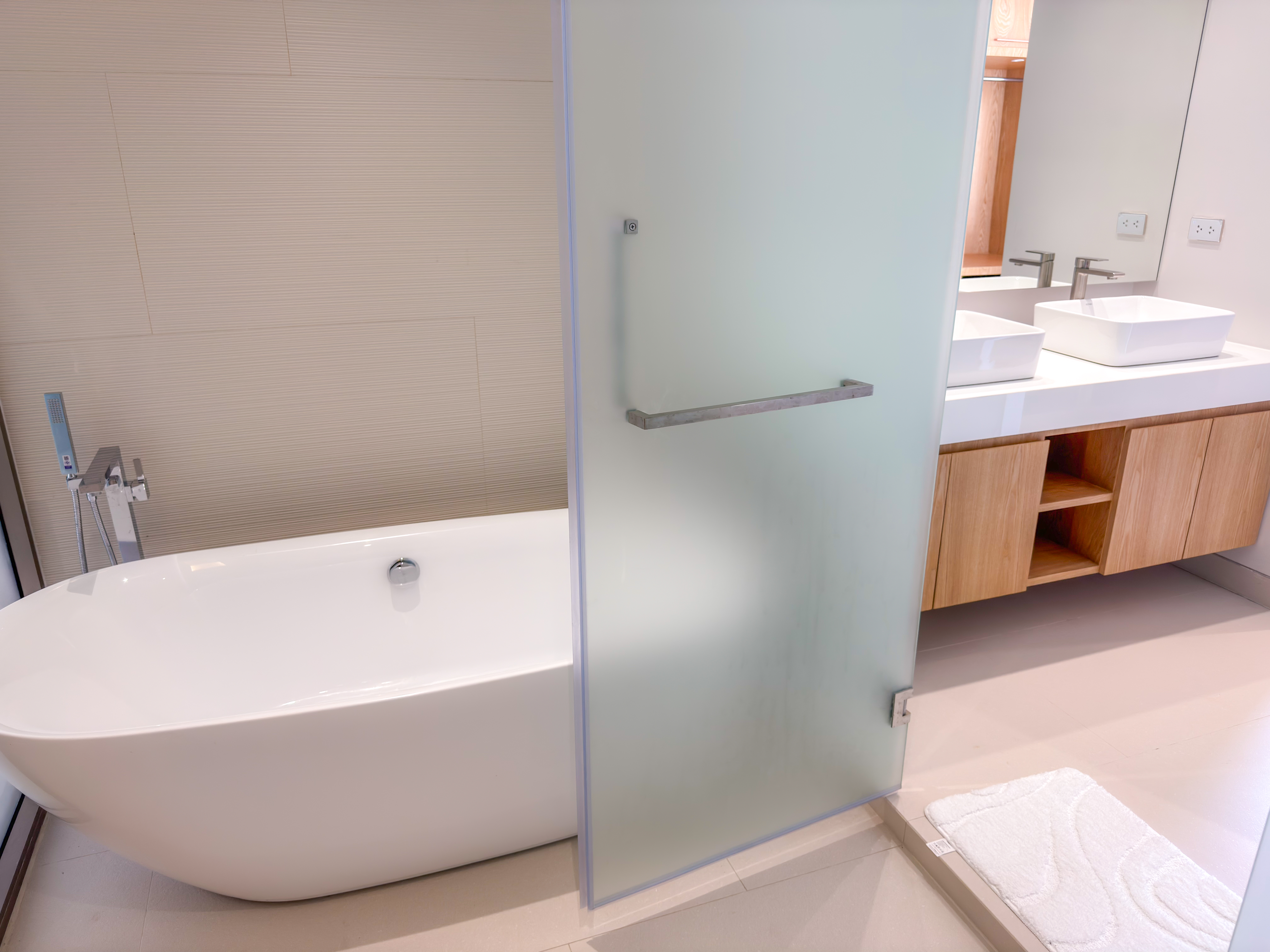 Luxpride Villa L10