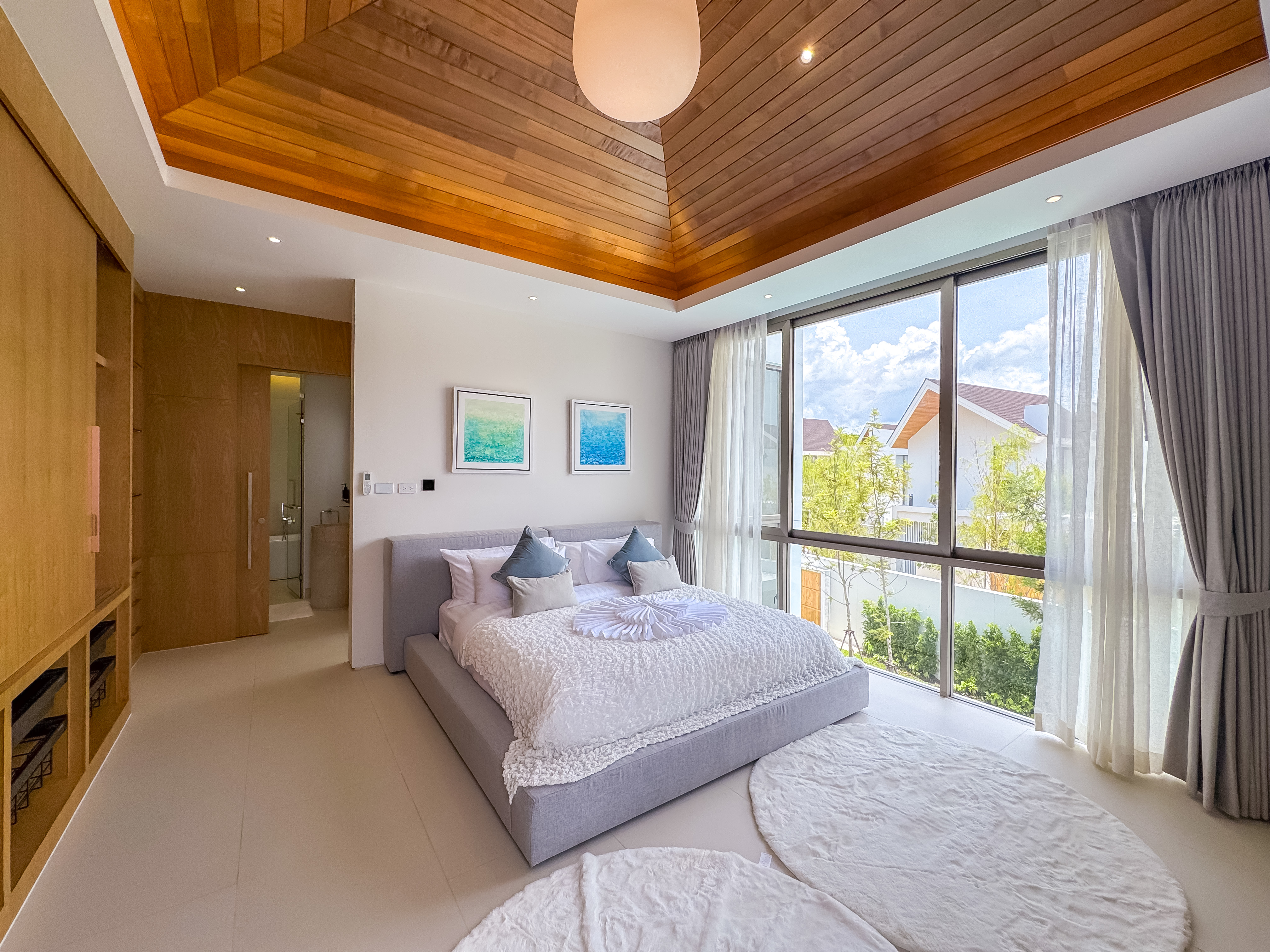 Luxpride Villa L27