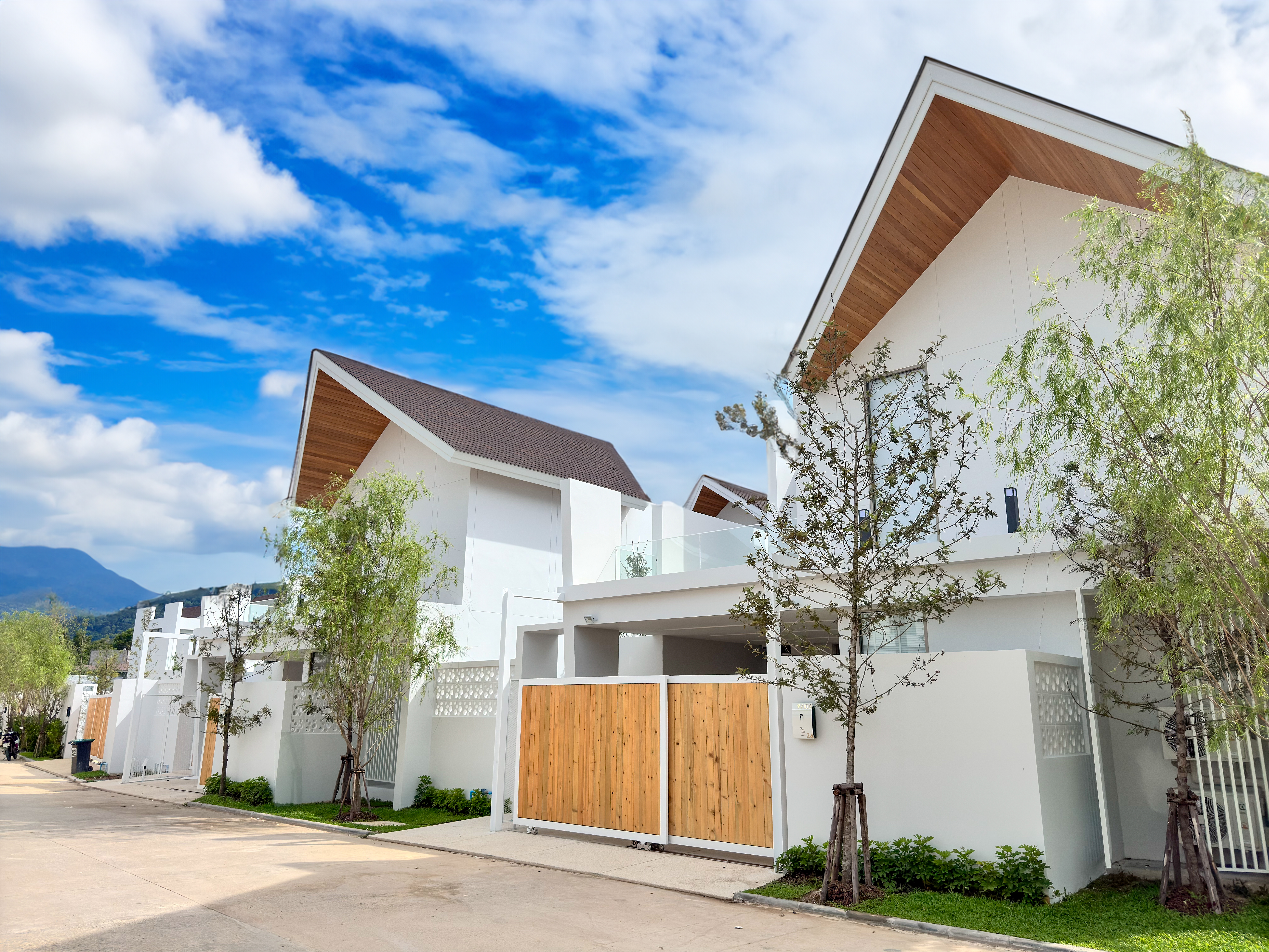 Luxpride Villa L8
