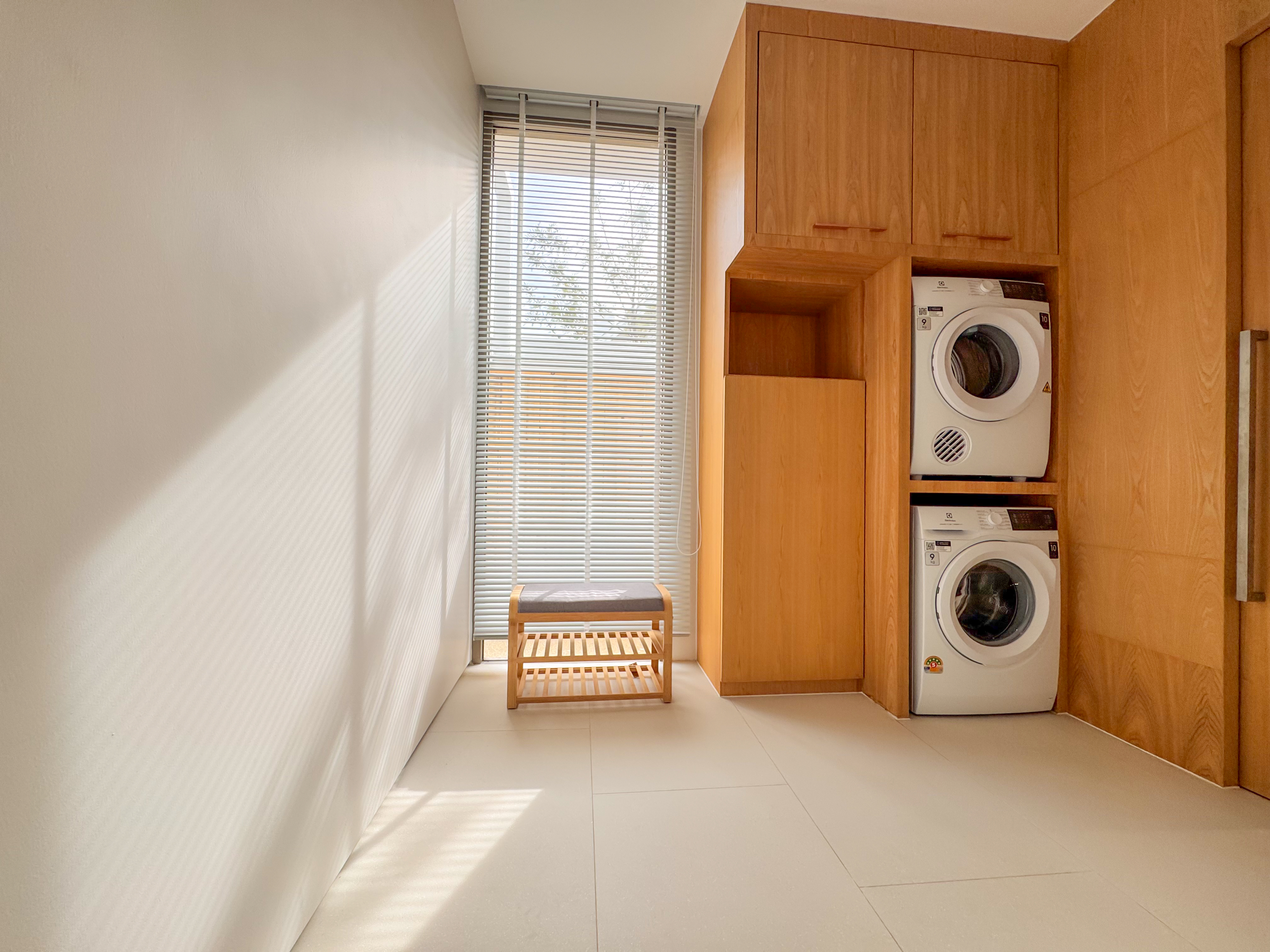 Luxpride Villa L8
