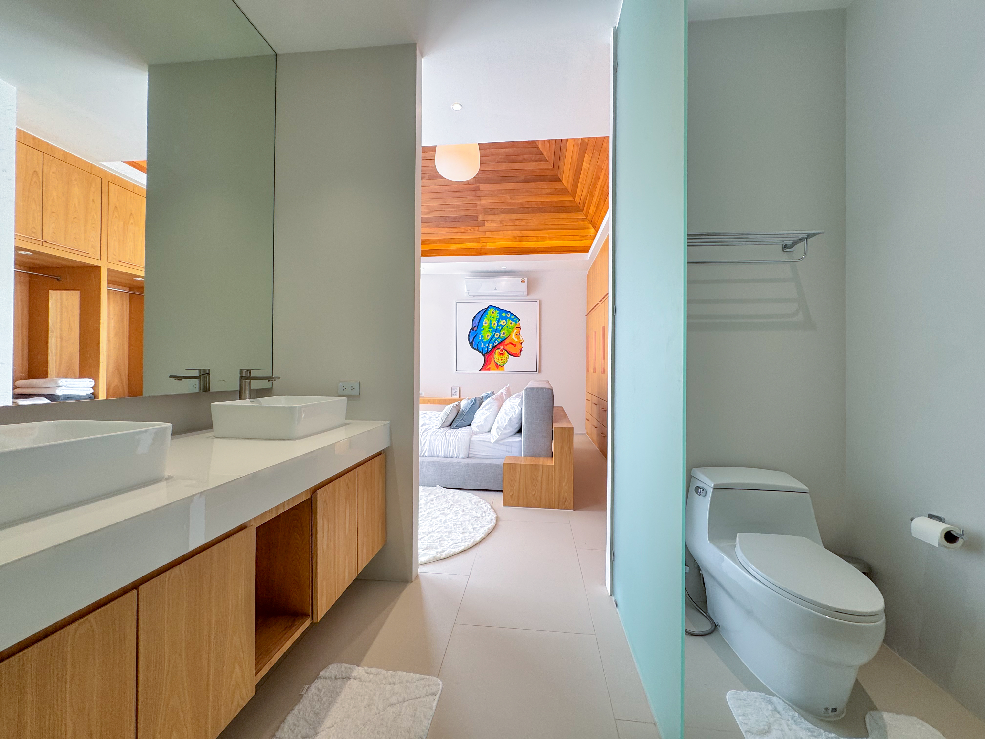 Luxpride Villa L8