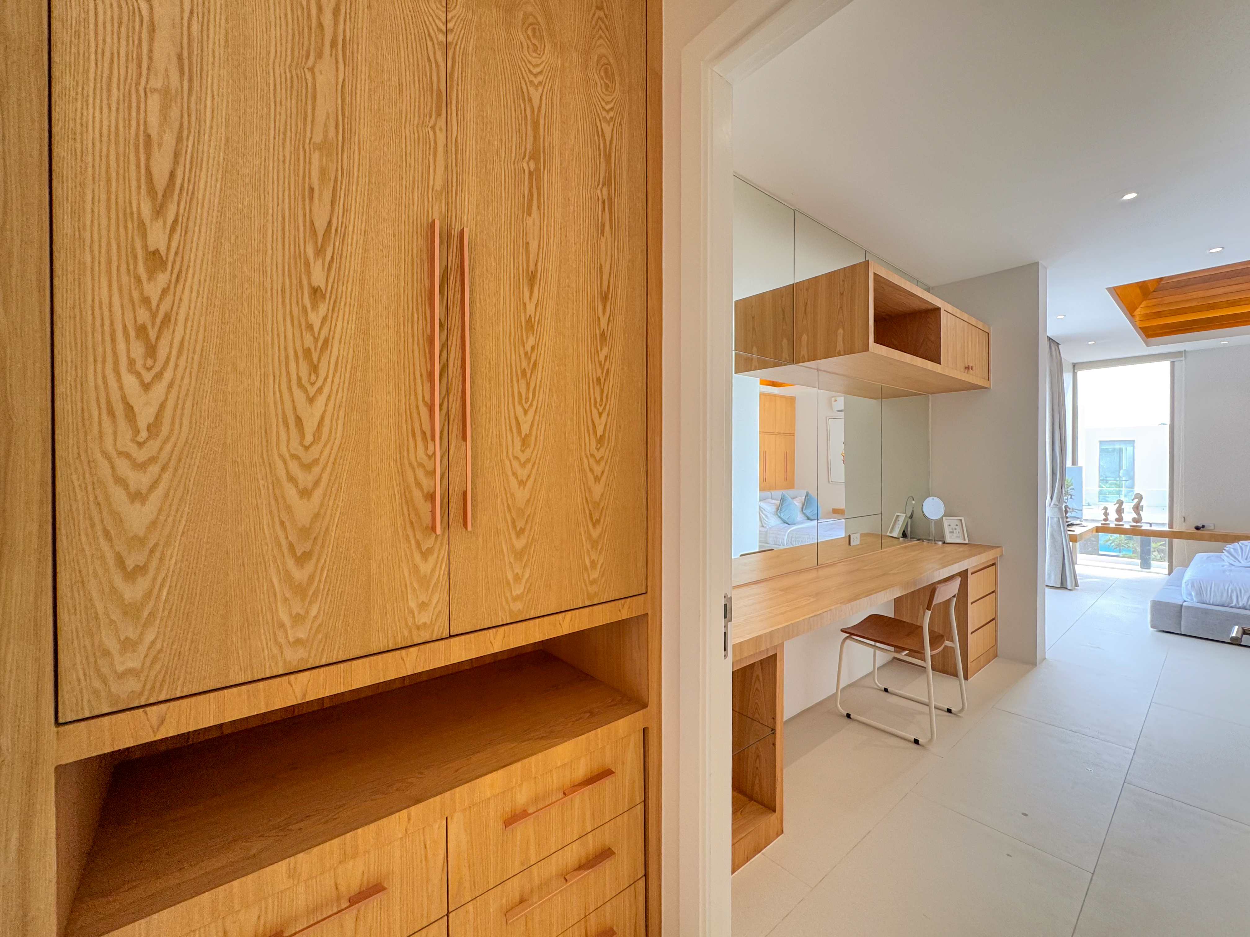 Luxpride Villa L8